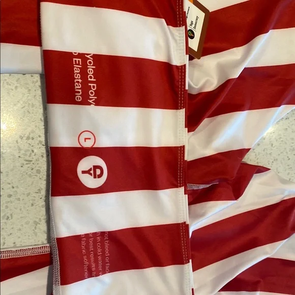 Red and White Striped Flare Yoga pants - Picture 4 of 4